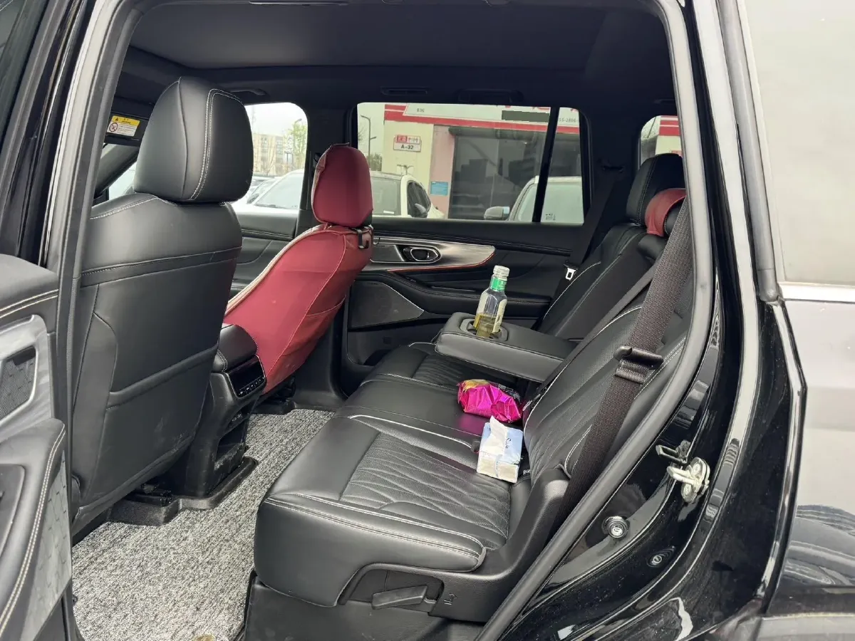 2022 GAC Trumpchi GS8 2.0T 252HP L4 8AT,autocango,china used car exporter,china ev exporter,chinese used car exporter,chinese used ev exporter