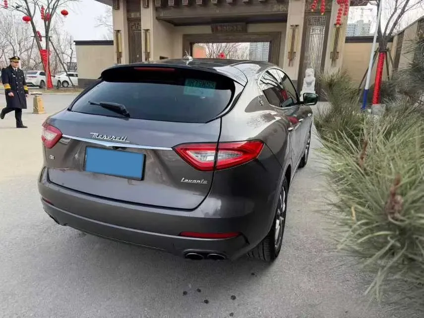 2016 Maserati Levante 3.0T 350HP V6 8AT,autocango,china used car exporter,china ev exporter,chinese used car exporter,chinese used ev exporter