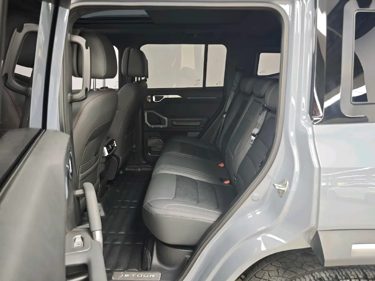 2023 Jetour Traveller 2.0T 254HP L4 7DCT,autocango,china used car exporter,china ev exporter,chinese used car exporter,chinese used ev exporter