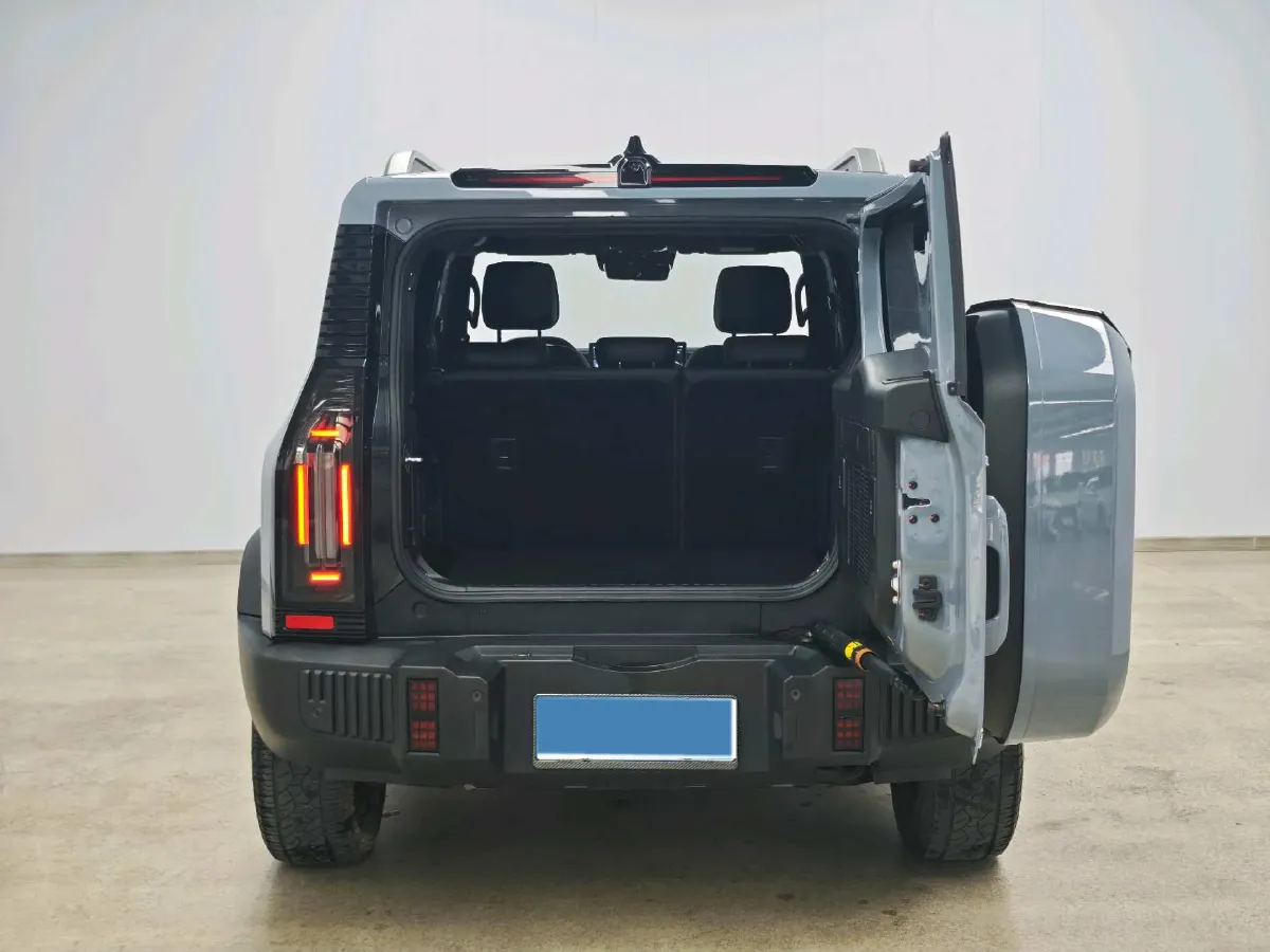 2023 Jetour Traveller 2.0T 254HP L4 7DCT,autocango,china used car exporter,china ev exporter,chinese used car exporter,chinese used ev exporter