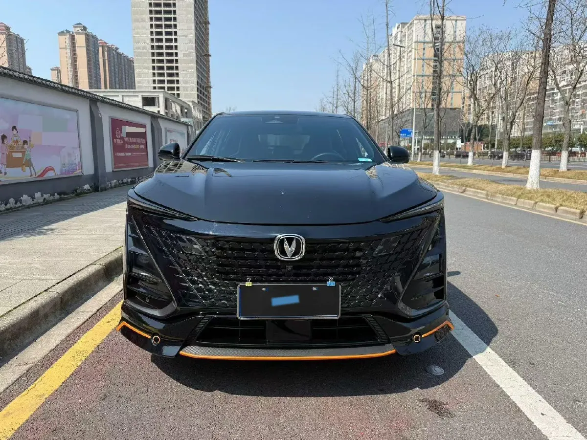 2022 ChangAn UNI-T 1.5T 188HP L4 7DCT,autocango,china used car exporter,china ev exporter,chinese used car exporter,chinese used ev exporter