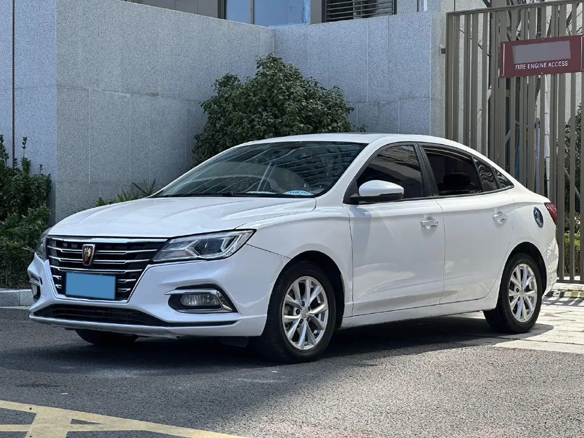 2019 Roewe i5 1.5L 120HP L4 CVT,autocango,china used car exporter,china ev exporter,chinese used car exporter,chinese used ev exporter