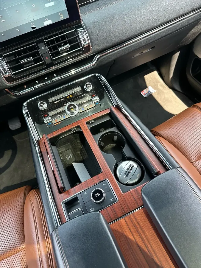 2020 Lincoln Navigator 3.5T 388HP V6 10AT,autocango,china used car exporter,china ev exporter,chinese used car exporter,chinese used ev exporter