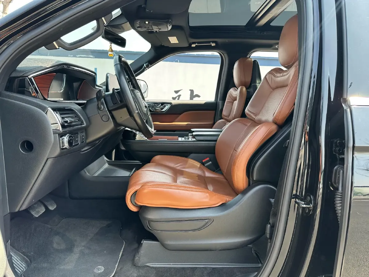 2020 Lincoln Navigator 3.5T 388HP V6 10AT,autocango,china used car exporter,china ev exporter,chinese used car exporter,chinese used ev exporter