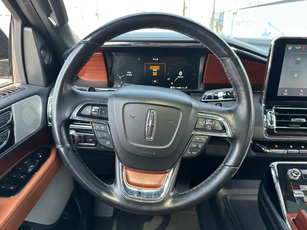 2020 Lincoln Navigator 3.5T 388HP V6 10AT,autocango,china used car exporter,china ev exporter,chinese used car exporter,chinese used ev exporter