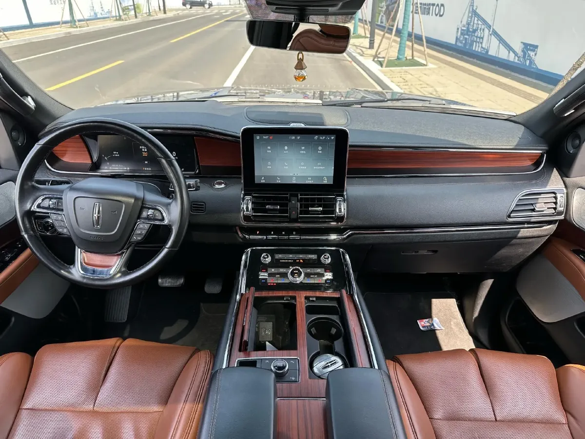 2020 Lincoln Navigator 3.5T 388HP V6 10AT,autocango,china used car exporter,china ev exporter,chinese used car exporter,chinese used ev exporter