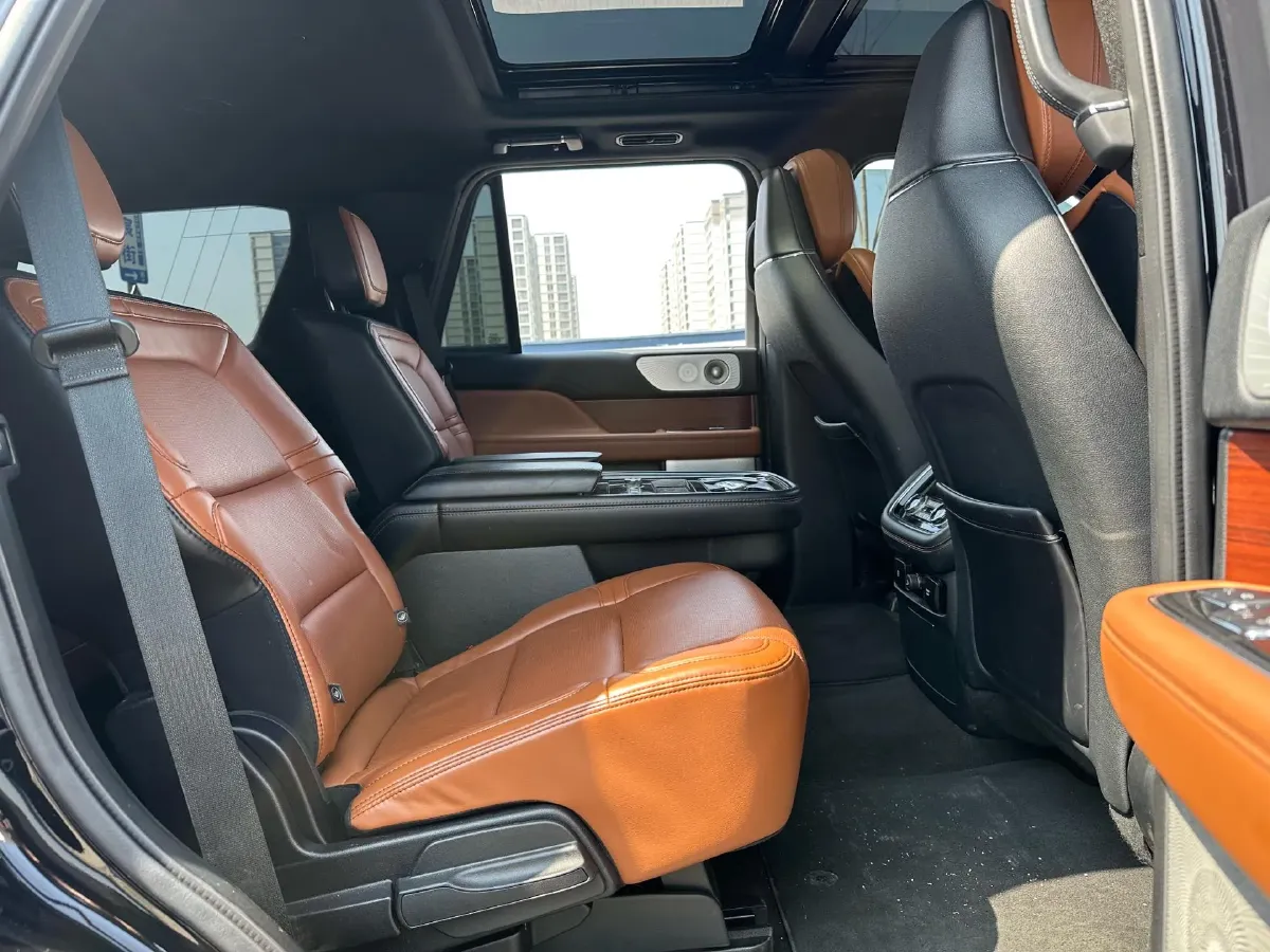 2020 Lincoln Navigator 3.5T 388HP V6 10AT,autocango,china used car exporter,china ev exporter,chinese used car exporter,chinese used ev exporter