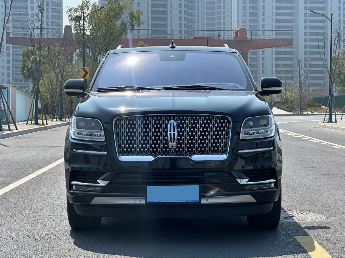 2020 Lincoln Navigator 3.5T 388HP V6 10AT,autocango,china used car exporter,china ev exporter,chinese used car exporter,chinese used ev exporter