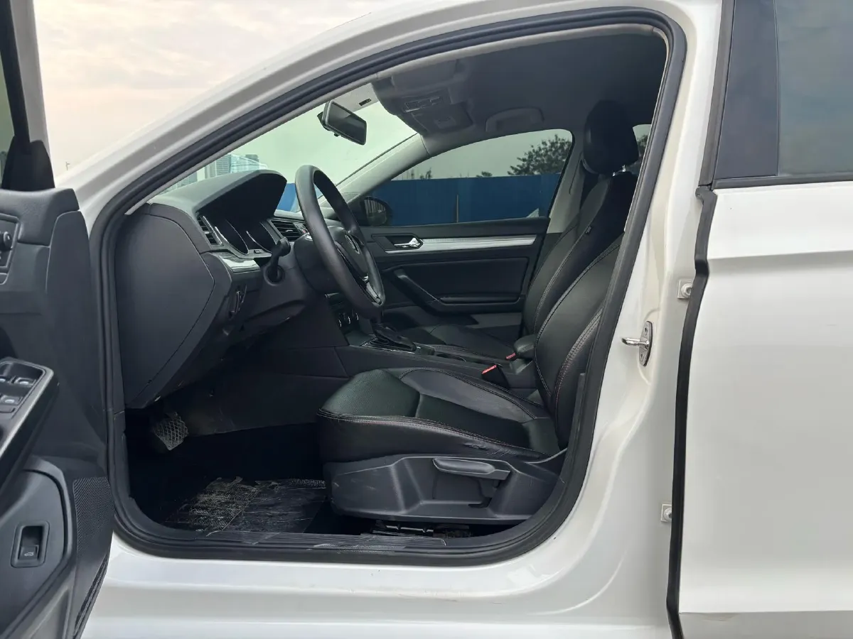 2018 Volkswagen Lamando 1.4T 131HP L4 7DCT,autocango,china used car exporter,china ev exporter,chinese used car exporter,chinese used ev exporter
