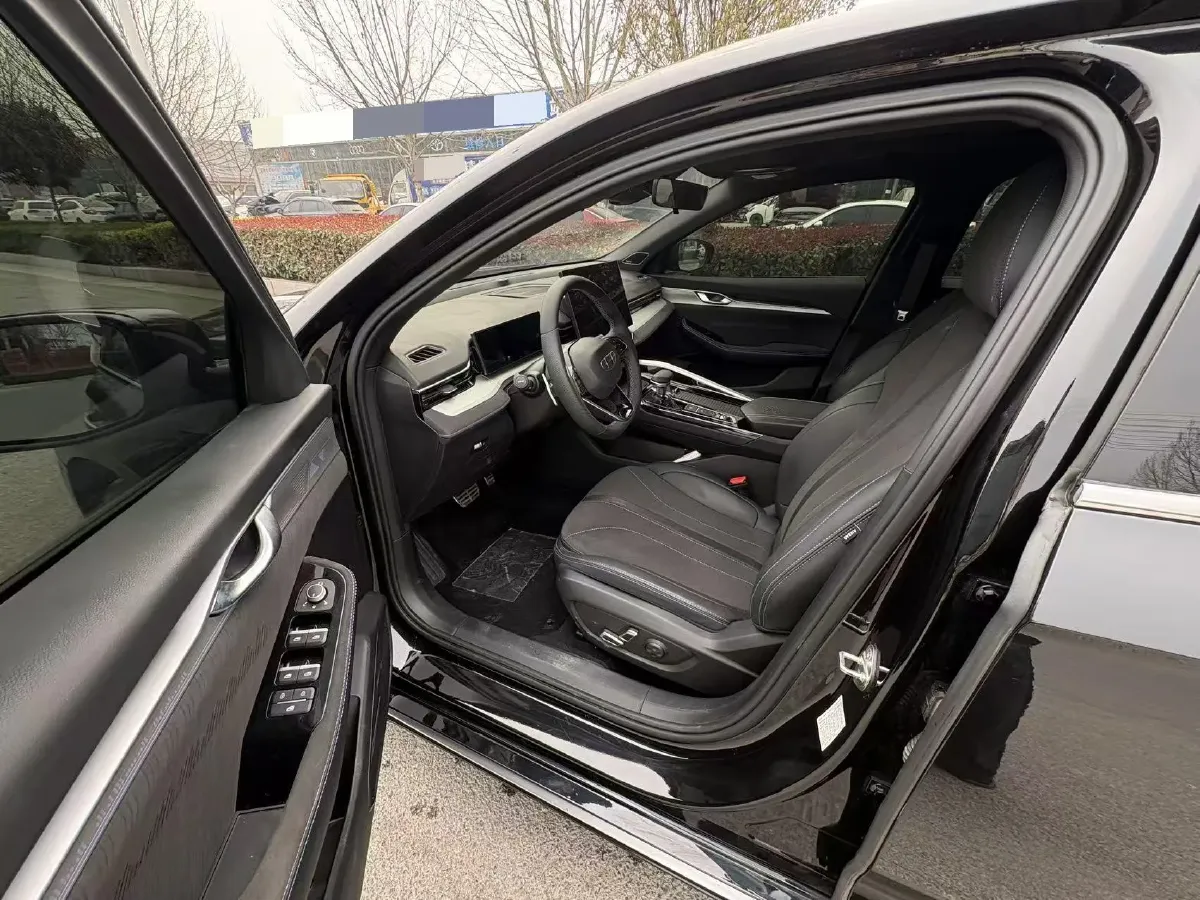 2025 Geely Preface 2.0T 238HP L4 8AT,autocango,china used car exporter,china ev exporter,chinese used car exporter,chinese used ev exporter