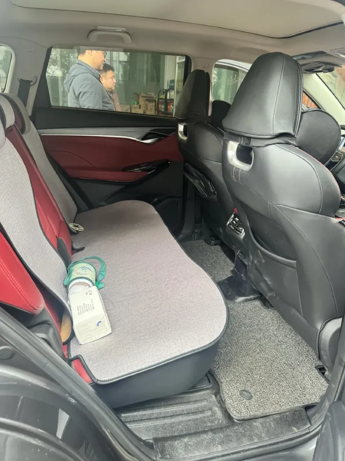 2022 ChangAn CS75 Plus 1.5T 178HP L4 6AT,autocango,china used car exporter,china ev exporter,chinese used car exporter,chinese used ev exporter