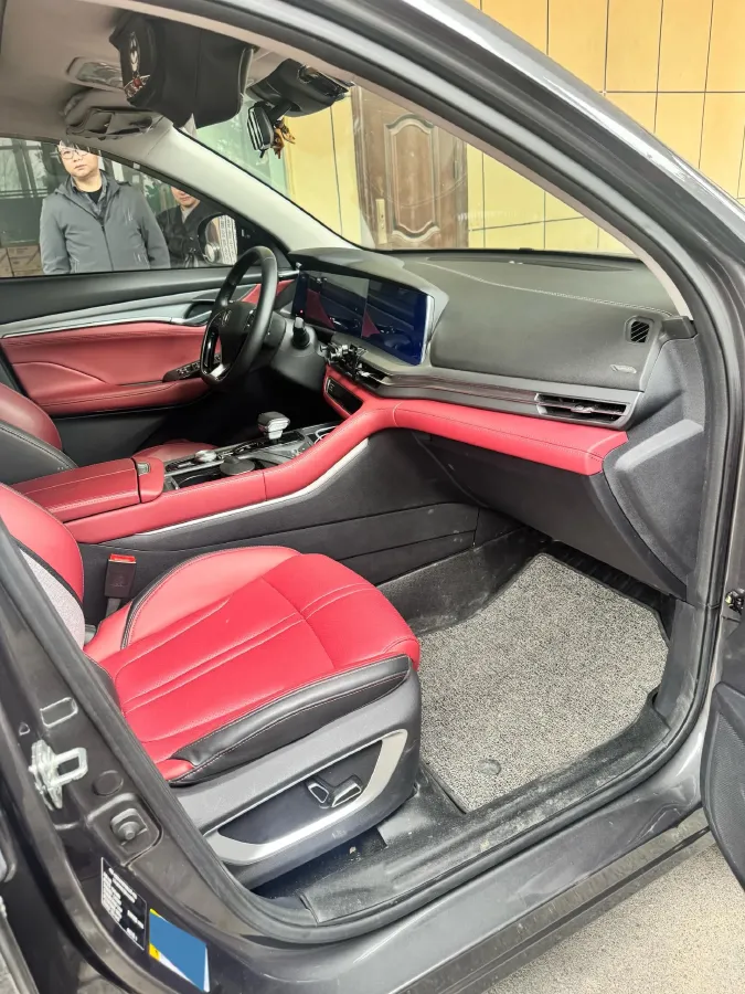 2022 ChangAn CS75 Plus 1.5T 178HP L4 6AT,autocango,china used car exporter,china ev exporter,chinese used car exporter,chinese used ev exporter