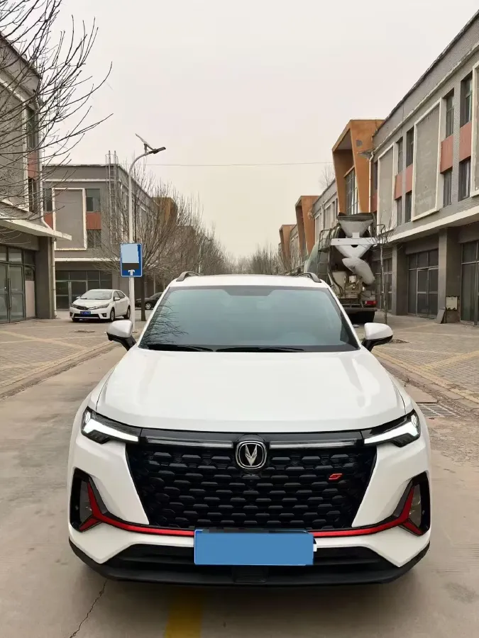 2023 ChangAn CS35 Plus 1.4T 160HP L4 7DCT,autocango,china used car exporter,china ev exporter,chinese used car exporter,chinese used ev exporter