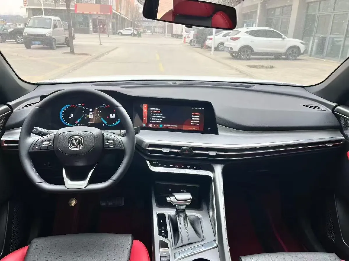 2023 ChangAn CS35 Plus 1.4T 160HP L4 7DCT,autocango,china used car exporter,china ev exporter,chinese used car exporter,chinese used ev exporter