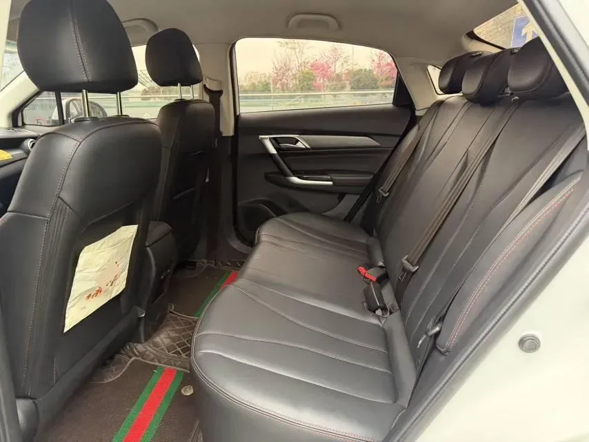 2022 ChangAn UNI-T 1.5T 188HP L4 7DCT,autocango,china used car exporter,china ev exporter,chinese used car exporter,chinese used ev exporter