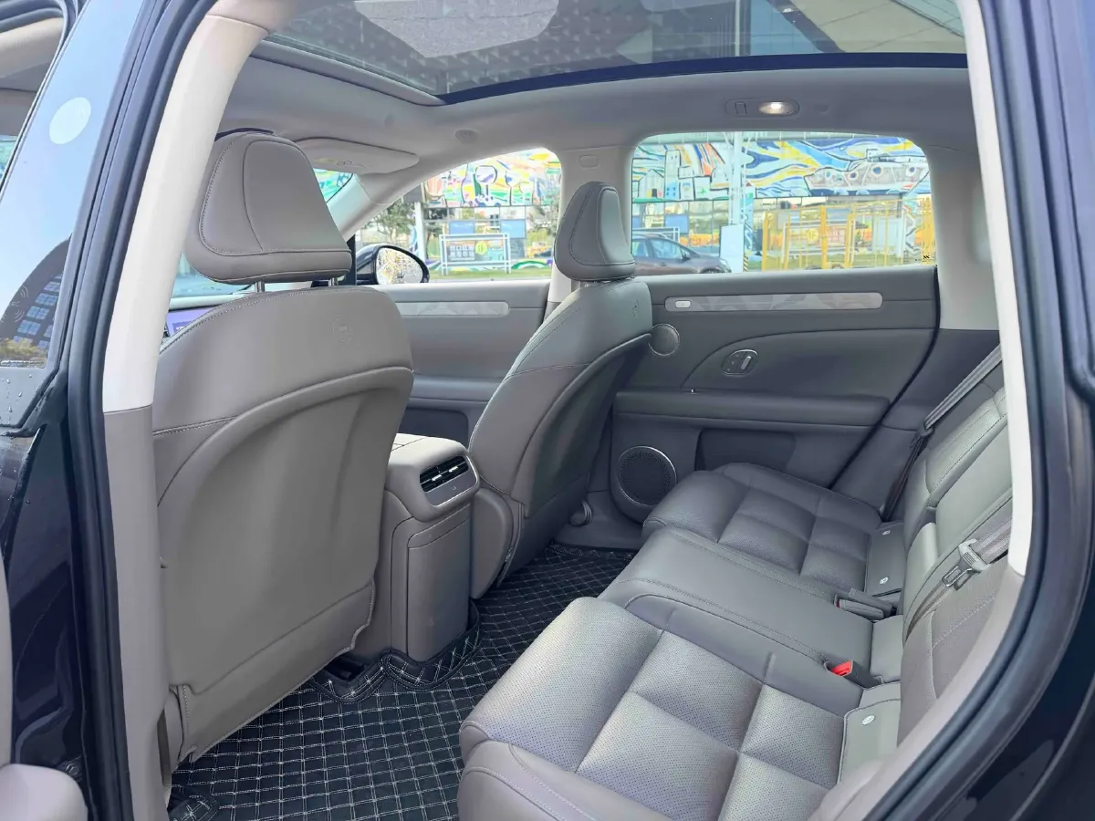 2026 IM LS6 REEV 155HP REEV,autocango,china used car exporter,china ev exporter,chinese used car exporter,chinese used ev exporter