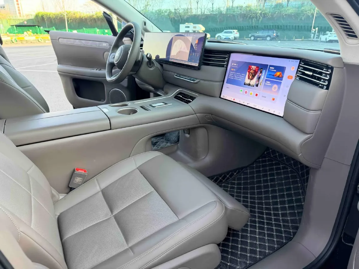 2026 IM LS6 REEV 155HP REEV,autocango,china used car exporter,china ev exporter,chinese used car exporter,chinese used ev exporter