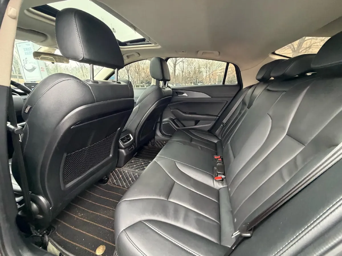 2020 HongQi H5 1.5T 169HP L4 7DCT,autocango,china used car exporter,china ev exporter,chinese used car exporter,chinese used ev exporter