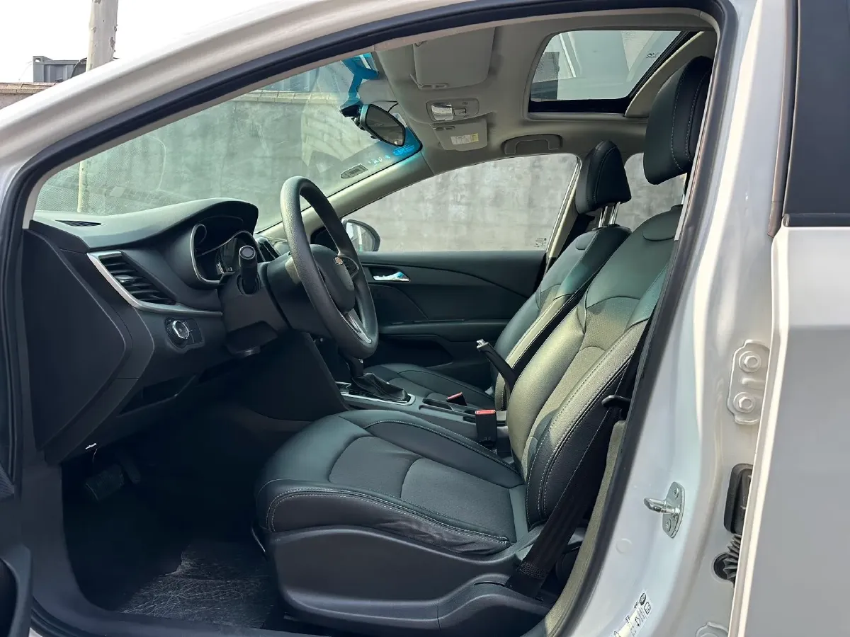 2016 Chevrolet Cavalier 1.5L 113HP L4 6AT,autocango,china used car exporter,china ev exporter,chinese used car exporter,chinese used ev exporter