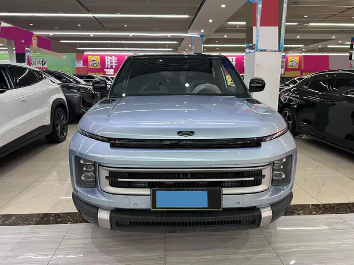 2023 Geely ICON 1.5T 181HP L4 7DCT,autocango,china used car exporter,china ev exporter,chinese used car exporter,chinese used ev exporter