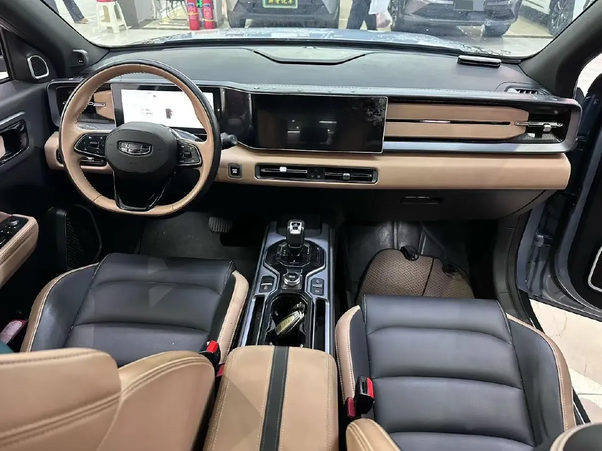 2023 Geely ICON 1.5T 181HP L4 7DCT,autocango,china used car exporter,china ev exporter,chinese used car exporter,chinese used ev exporter