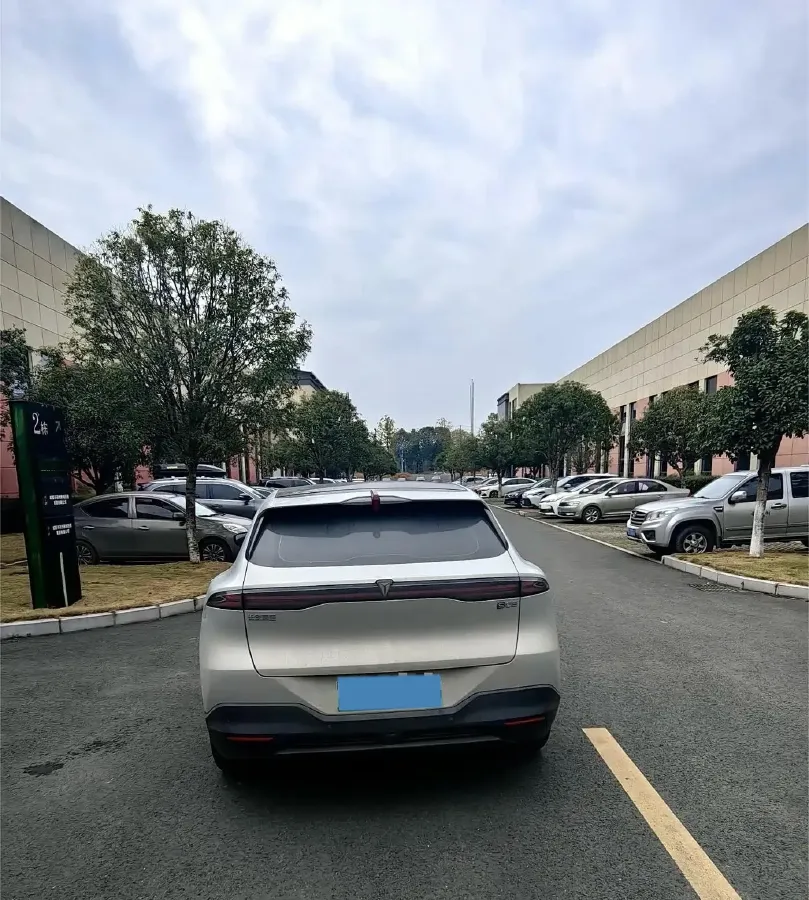 2025 ChangAn QiYuan A07 REEV 95HP REEV 28.4KWH,autocango,china used car exporter,china ev exporter,chinese used car exporter,chinese used ev exporter