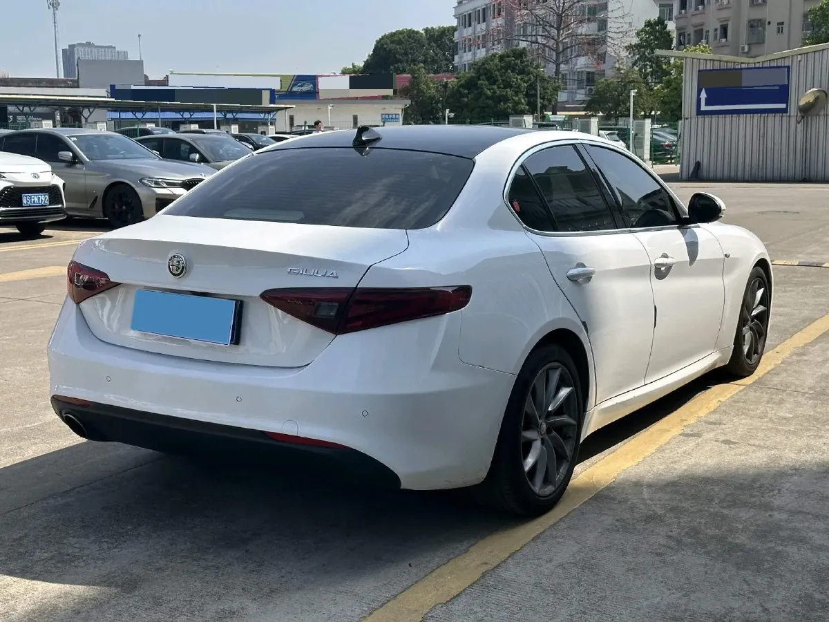 2017 Toyota Highlander 2.0T 220HP L4 6AT,autocango,china used car exporter,china ev exporter,chinese used car exporter,chinese used ev exporter