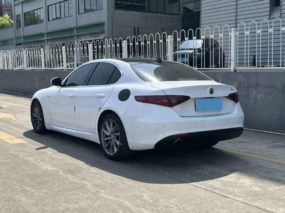 2017 Toyota Highlander 2.0T 220HP L4 6AT,autocango,china used car exporter,china ev exporter,chinese used car exporter,chinese used ev exporter