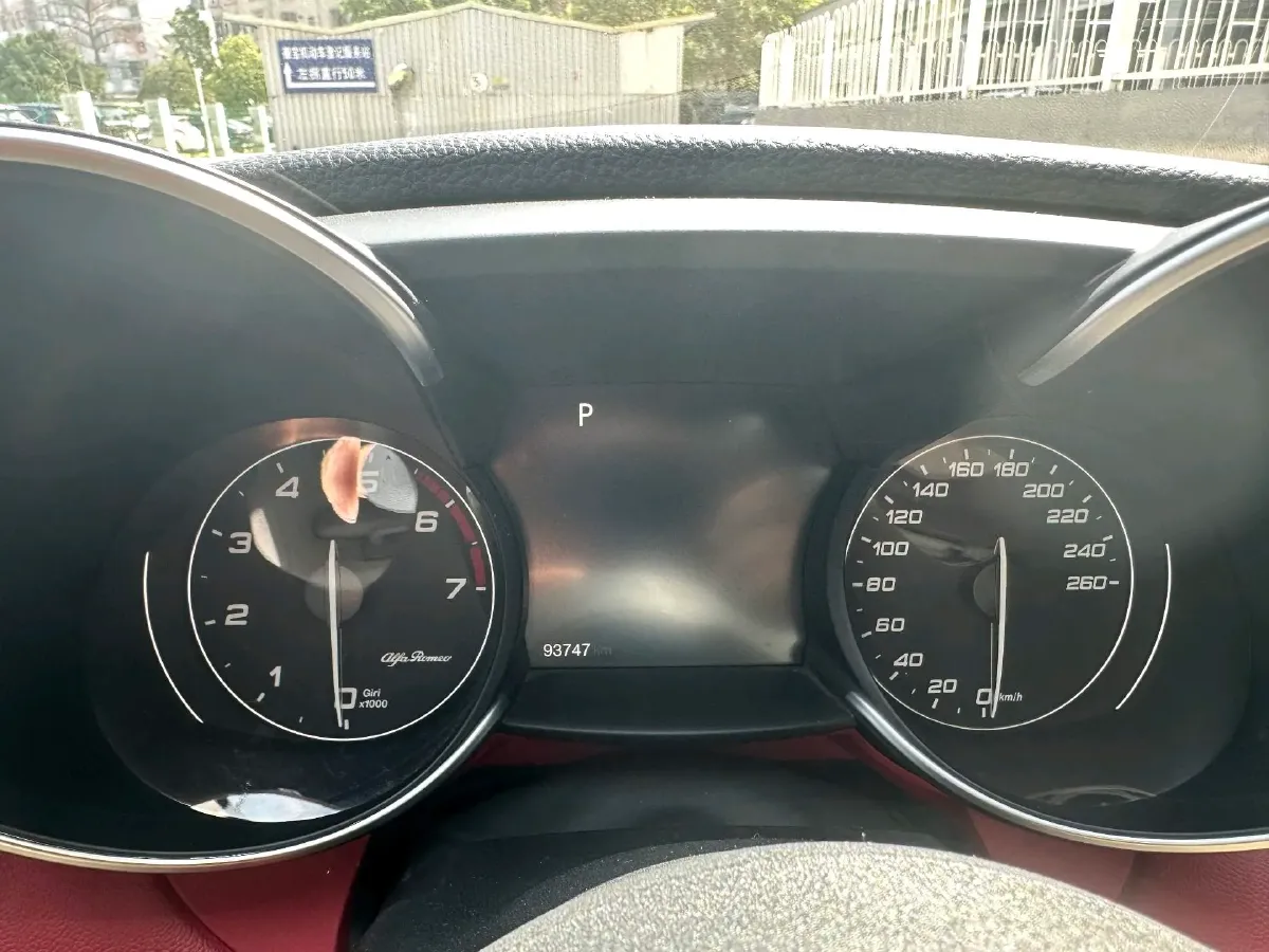 2017 Toyota Highlander 2.0T 220HP L4 6AT,autocango,china used car exporter,china ev exporter,chinese used car exporter,chinese used ev exporter