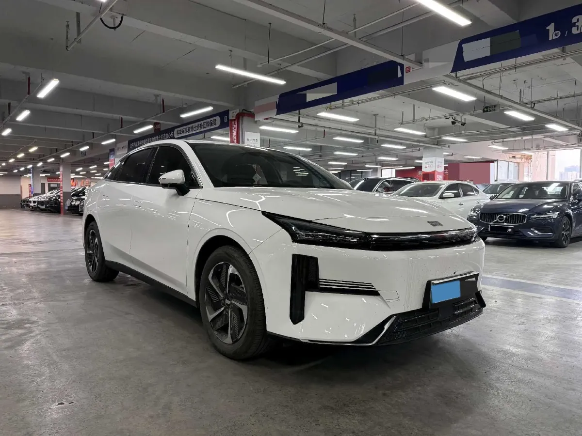 2024 Geely Galaxy L6 1.5T 163HP L4 3DHT PHEV,autocango,china used car exporter,china ev exporter,chinese used car exporter,chinese used ev exporter