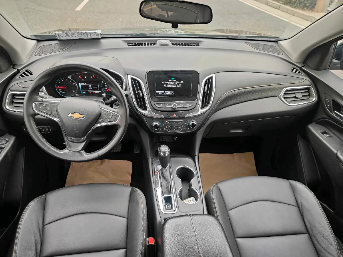 2018 Chevrolet Equinox 2.0T 260HP L4 9AT,autocango,china used car exporter,china ev exporter,chinese used car exporter,chinese used ev exporter