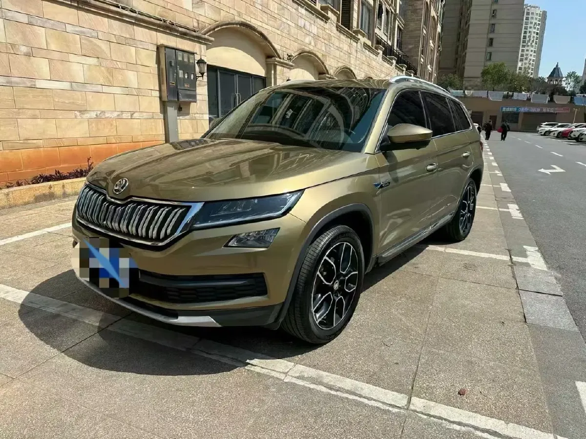 2017 Skoda Kodiak 1.8T 180HP L4 7DCT,autocango,china used car exporter,china ev exporter,chinese used car exporter,chinese used ev exporter
