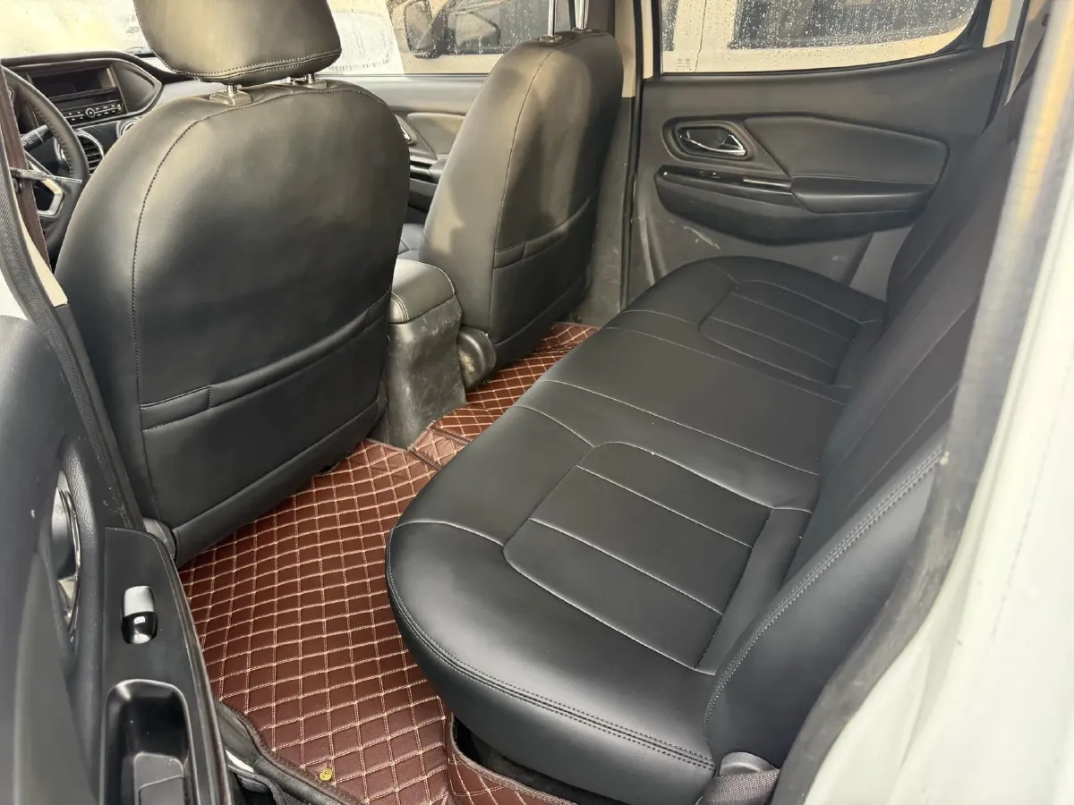 2021 Dongfeng RuiQi 2.4L 158HP L4 5MT,autocango,china used car exporter,china ev exporter,chinese used car exporter,chinese used ev exporter