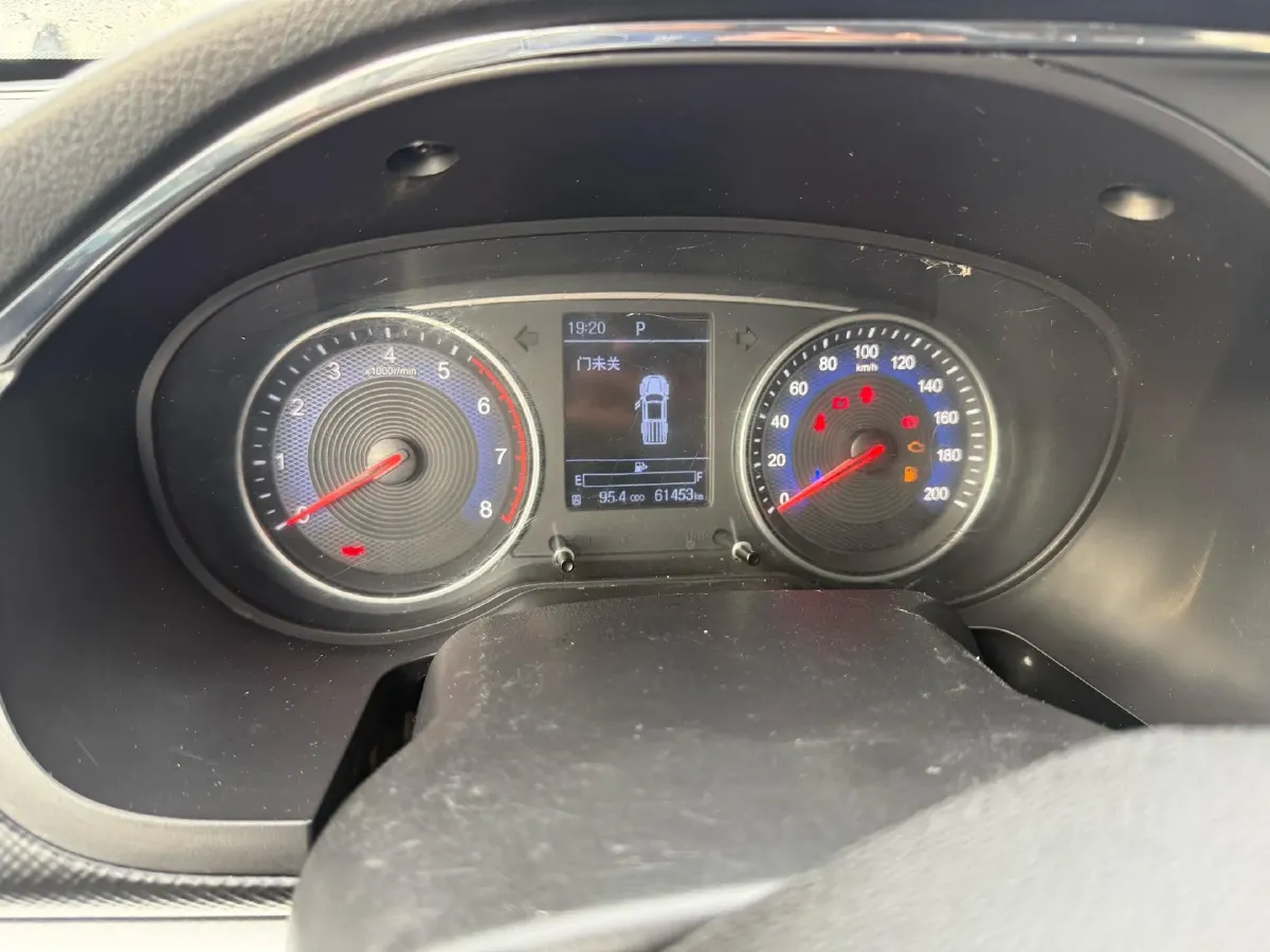 2021 Dongfeng RuiQi 2.4L 158HP L4 5MT,autocango,china used car exporter,china ev exporter,chinese used car exporter,chinese used ev exporter