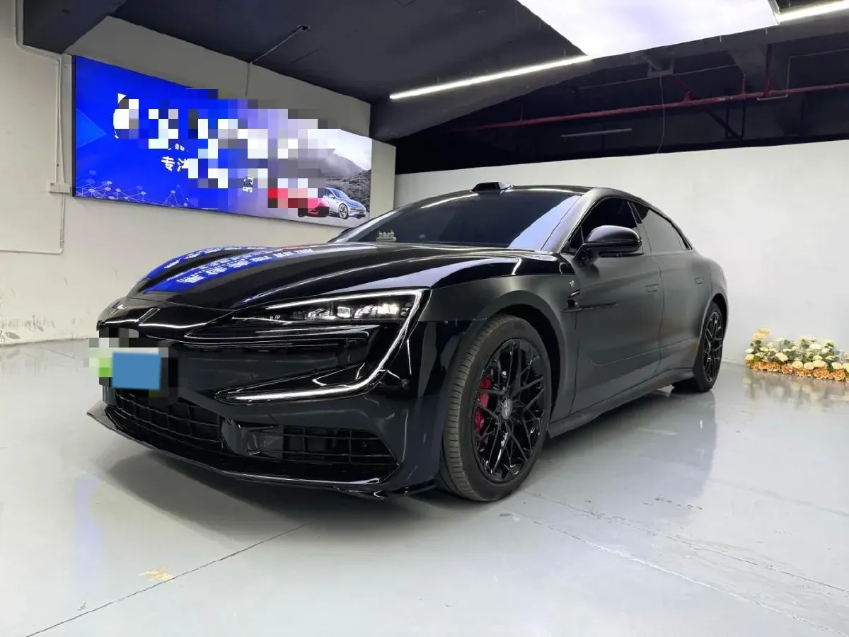 2025 YangWang U7 2.0T 245HP H4 E-CVT PHEV 52.4KWH,autocango,china used car exporter,china ev exporter,chinese used car exporter,chinese used ev exporter