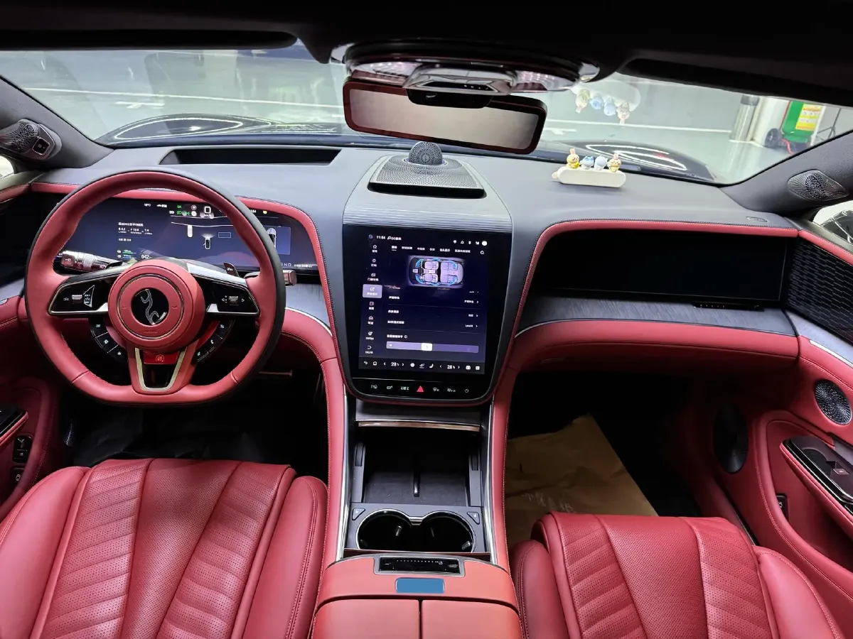 2025 YangWang U7 2.0T 245HP H4 E-CVT PHEV 52.4KWH,autocango,china used car exporter,china ev exporter,chinese used car exporter,chinese used ev exporter