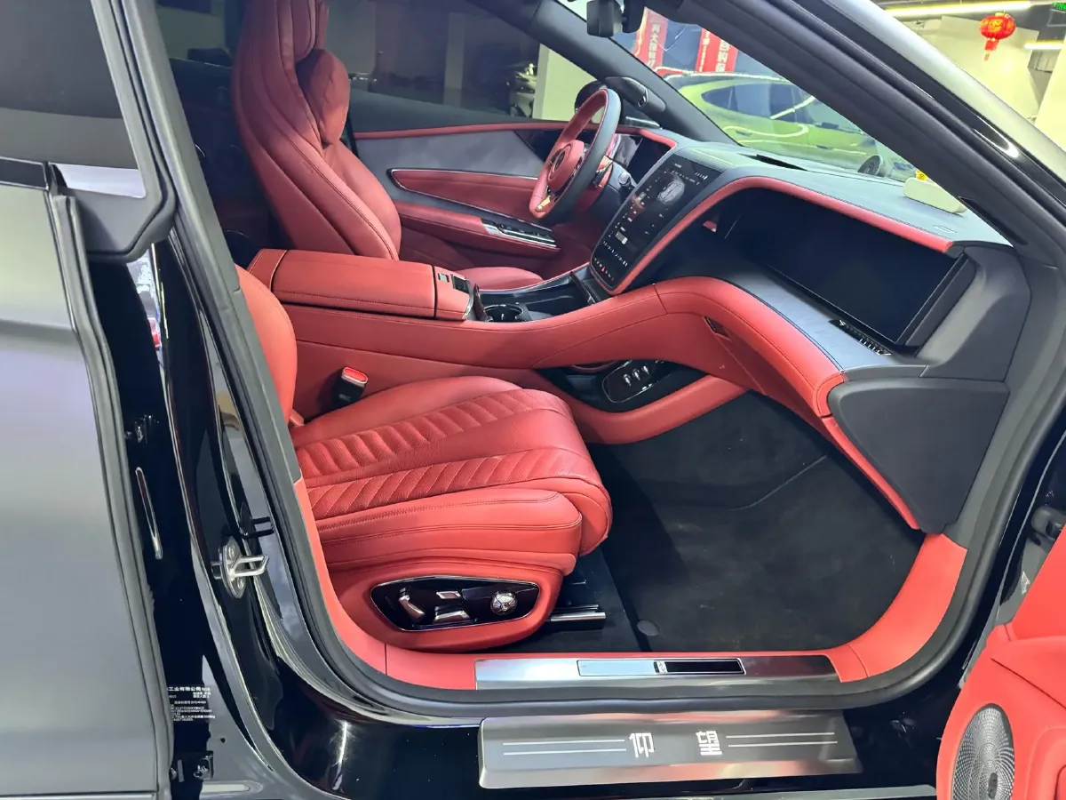 2025 YangWang U7 2.0T 245HP H4 E-CVT PHEV 52.4KWH,autocango,china used car exporter,china ev exporter,chinese used car exporter,chinese used ev exporter