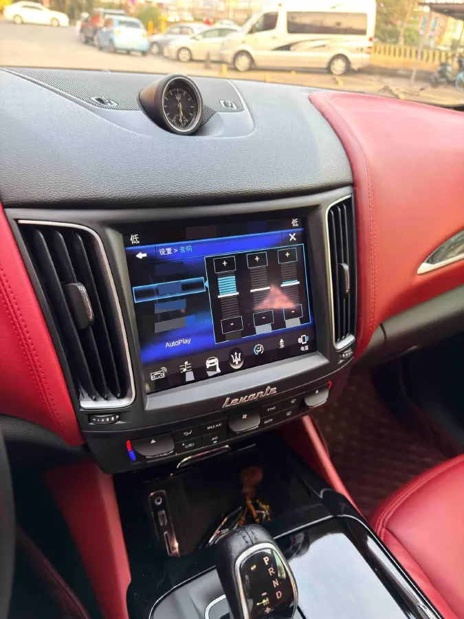 2018 Maserati Levante 3.0T 350HP V6 8AT,autocango,china used car exporter,china ev exporter,chinese used car exporter,chinese used ev exporter