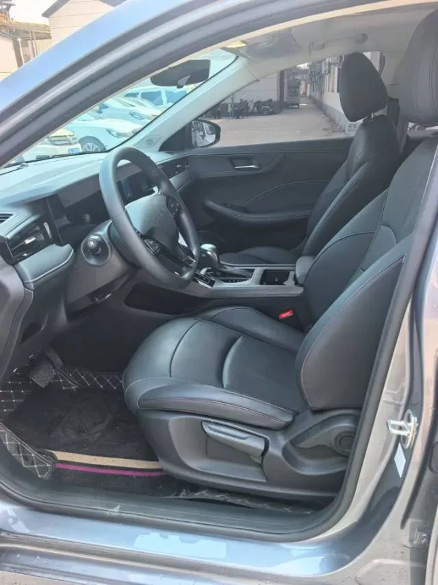 2023 Roewe i5 1.5L 129HP L4 CVT,autocango,china used car exporter,china ev exporter,chinese used car exporter,chinese used ev exporter