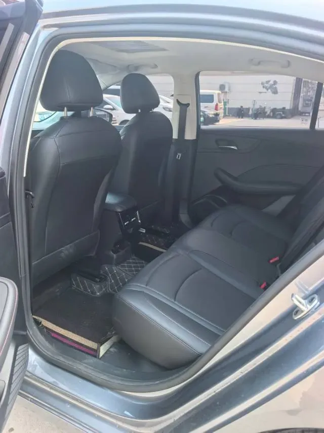 2023 Roewe i5 1.5L 129HP L4 CVT,autocango,china used car exporter,china ev exporter,chinese used car exporter,chinese used ev exporter