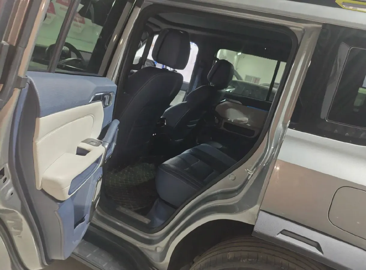 2024 Jetour ShanHai TravellerC-DM 1.5T 156HP L4 3DHT PHEV 43.24KWH,autocango,china used car exporter,china ev exporter,chinese used car exporter,chinese used ev exporter