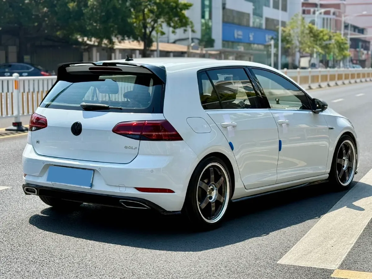 2019 BYD Song MAX 1.5T 160HP L4 6DCT PHEV 15.98KWH,autocango,china used car exporter,china ev exporter,chinese used car exporter,chinese used ev exporter