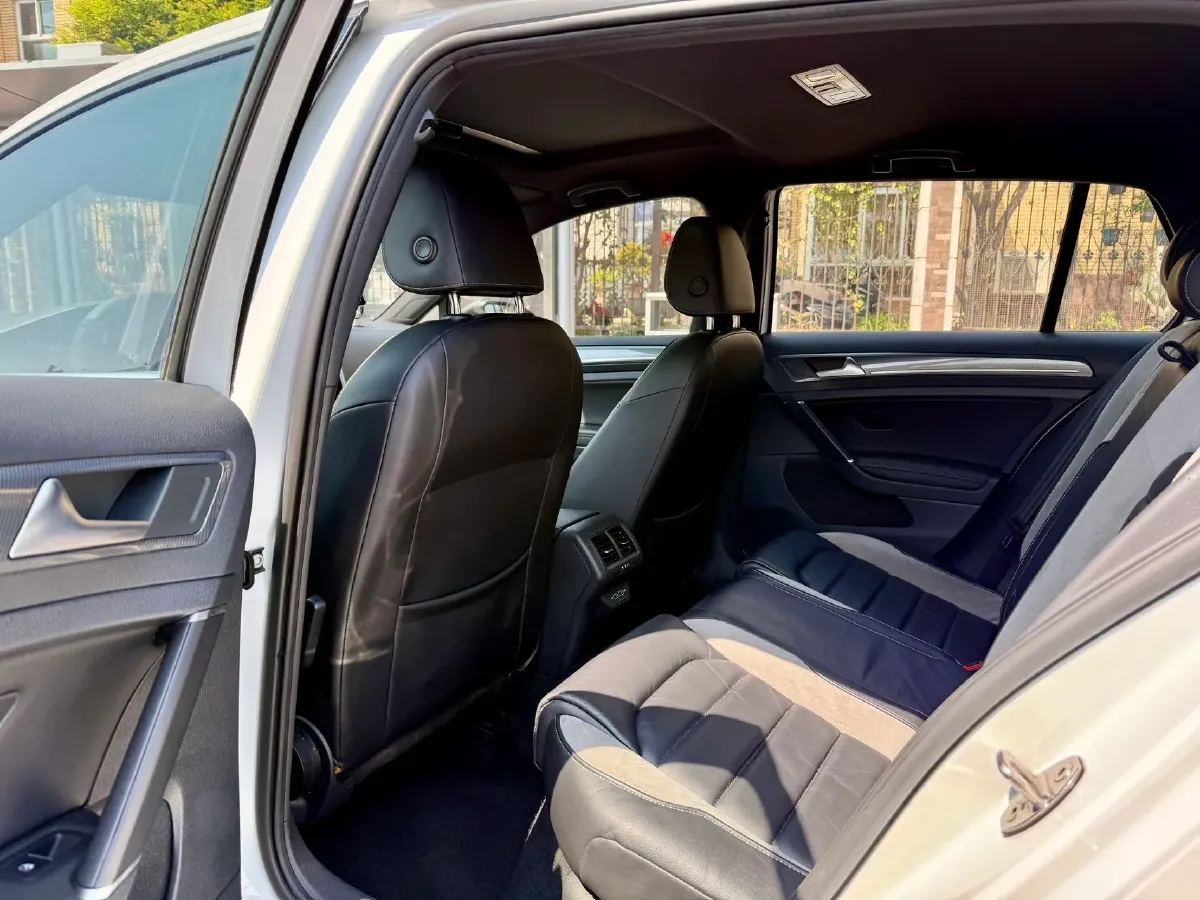 2019 BYD Song MAX 1.5T 160HP L4 6DCT PHEV 15.98KWH,autocango,china used car exporter,china ev exporter,chinese used car exporter,chinese used ev exporter