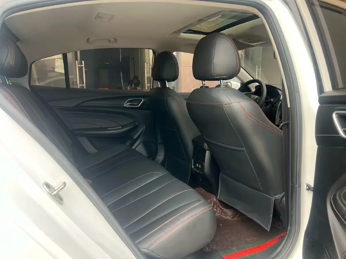 2019 Roewe i5 1.5L 120HP L4 CVT,autocango,china used car exporter,china ev exporter,chinese used car exporter,chinese used ev exporter