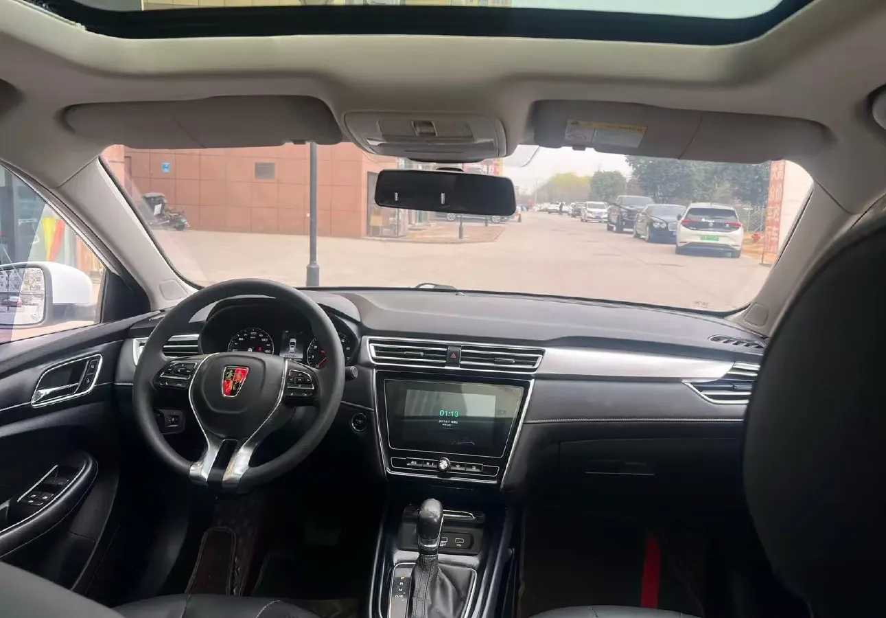 2019 Roewe i5 1.5L 120HP L4 CVT,autocango,china used car exporter,china ev exporter,chinese used car exporter,chinese used ev exporter