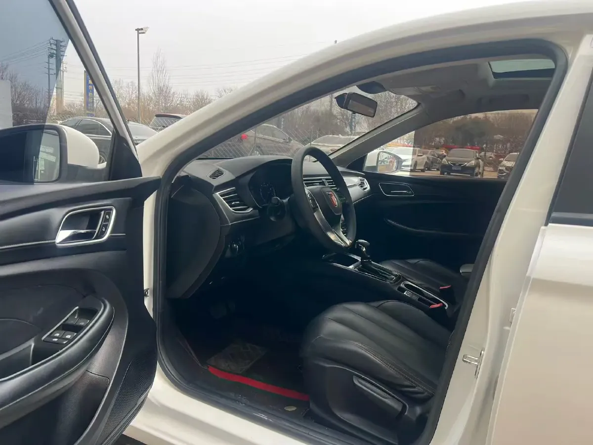 2019 Roewe i5 1.5L 120HP L4 CVT,autocango,china used car exporter,china ev exporter,chinese used car exporter,chinese used ev exporter