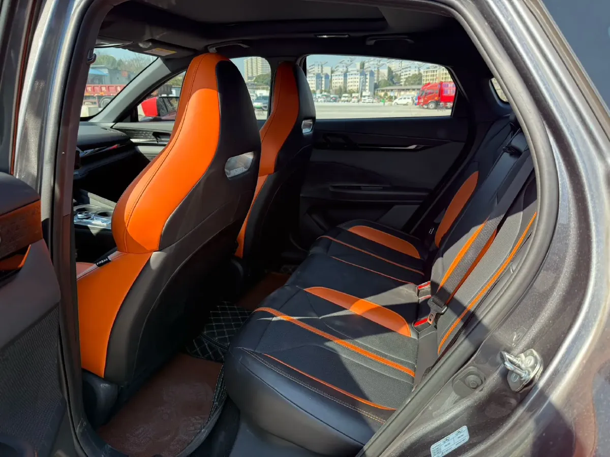 2023 ChangAn UNI-V 1.5T 188HP L4 7DCT,autocango,china used car exporter,china ev exporter,chinese used car exporter,chinese used ev exporter