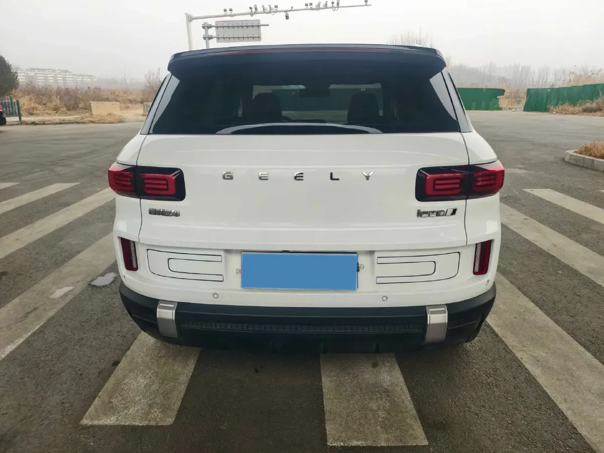 2023 Geely ICON 1.5T 181HP L4 7DCT,autocango,china used car exporter,china ev exporter,chinese used car exporter,chinese used ev exporter