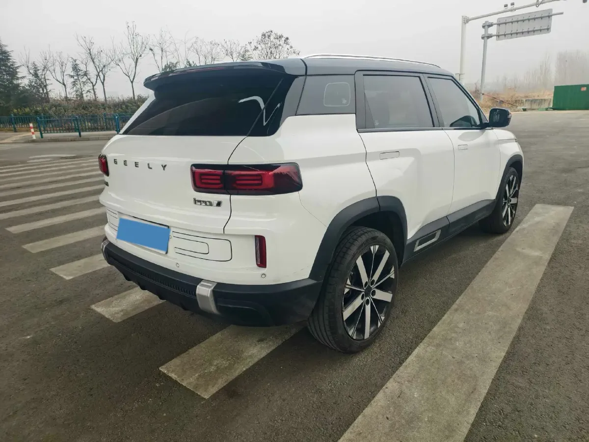 2023 Geely ICON 1.5T 181HP L4 7DCT,autocango,china used car exporter,china ev exporter,chinese used car exporter,chinese used ev exporter