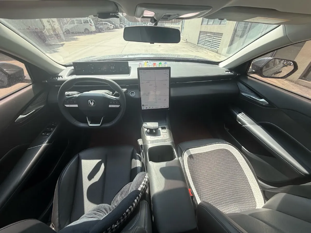 2024 ChangAn Eado 1.5T 170HP L4 7DCT,autocango,china used car exporter,china ev exporter,chinese used car exporter,chinese used ev exporter